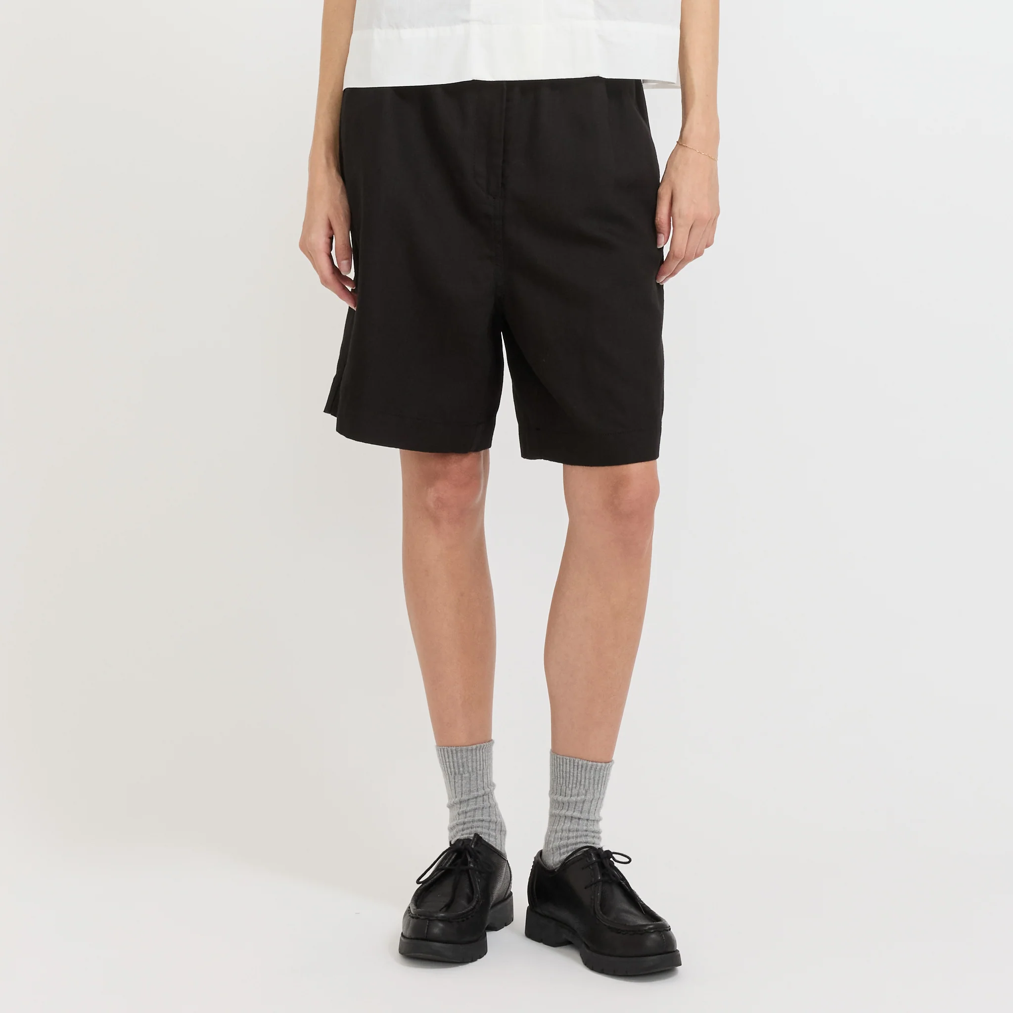 Pale Linen Banding Shorts Black - Image 8