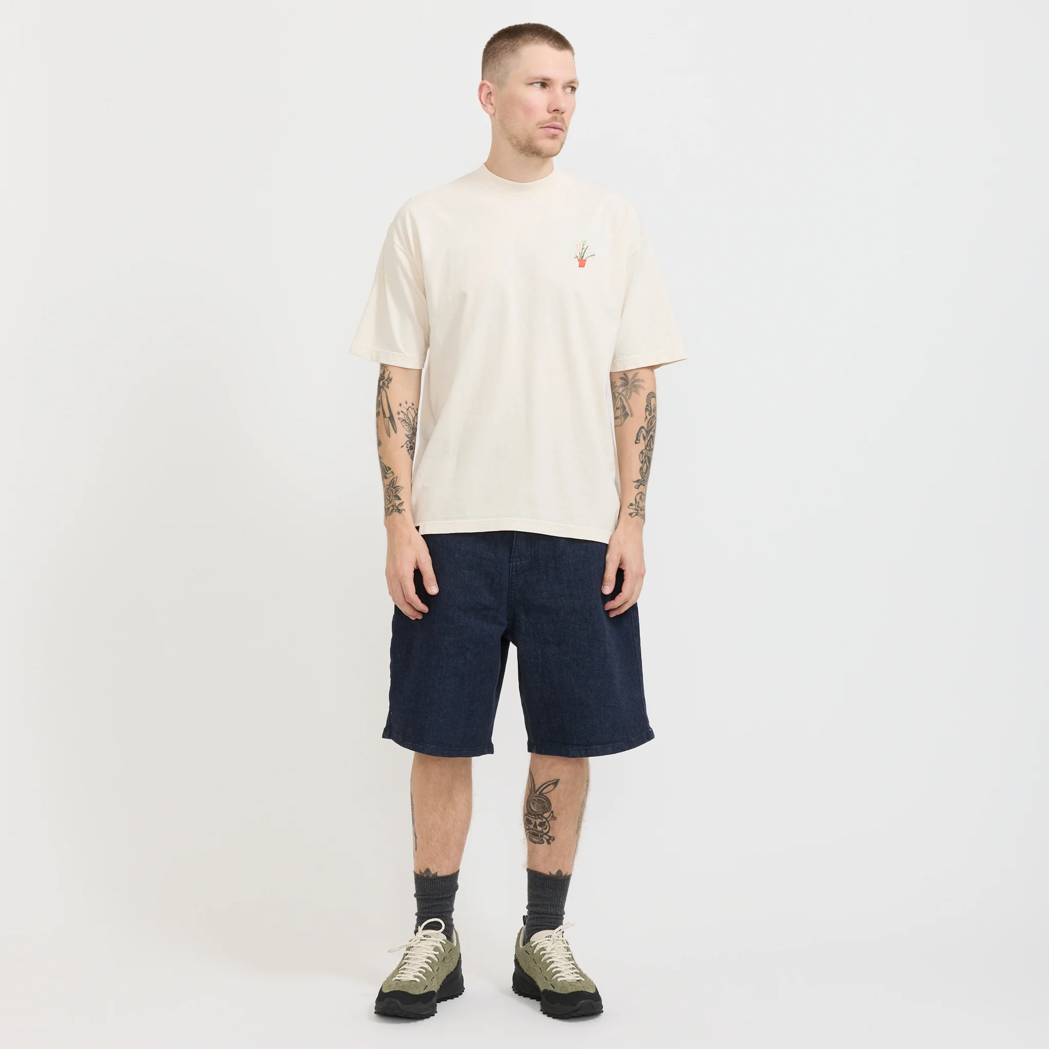 Plants Embroidered Tee Cream - Image 2