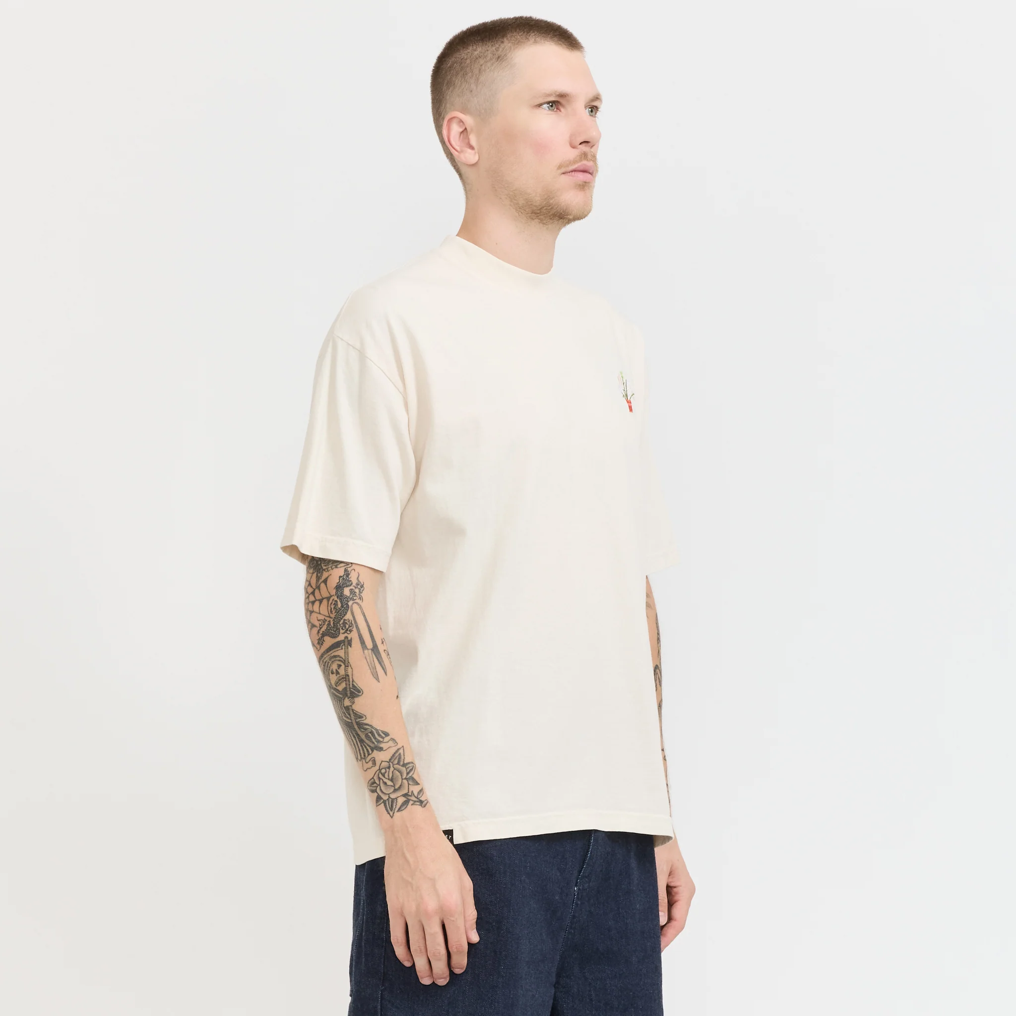Plants Embroidered Tee Cream - Image 3