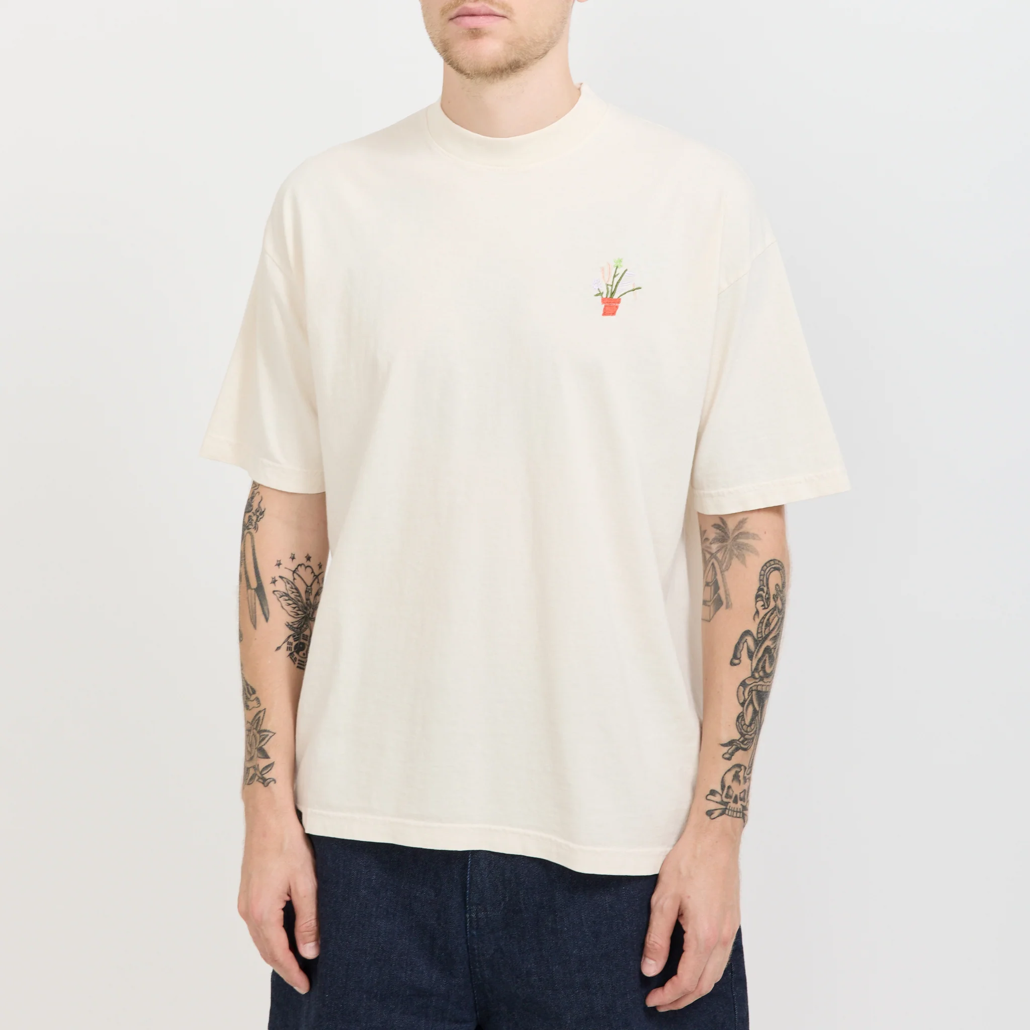 Plants Embroidered Tee Cream - Image 5