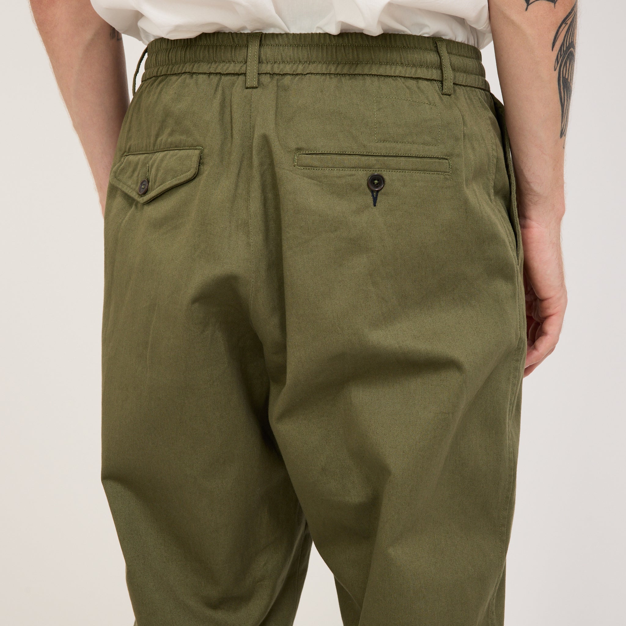 Pleated Track Pant Twill Light Olive - Image 6