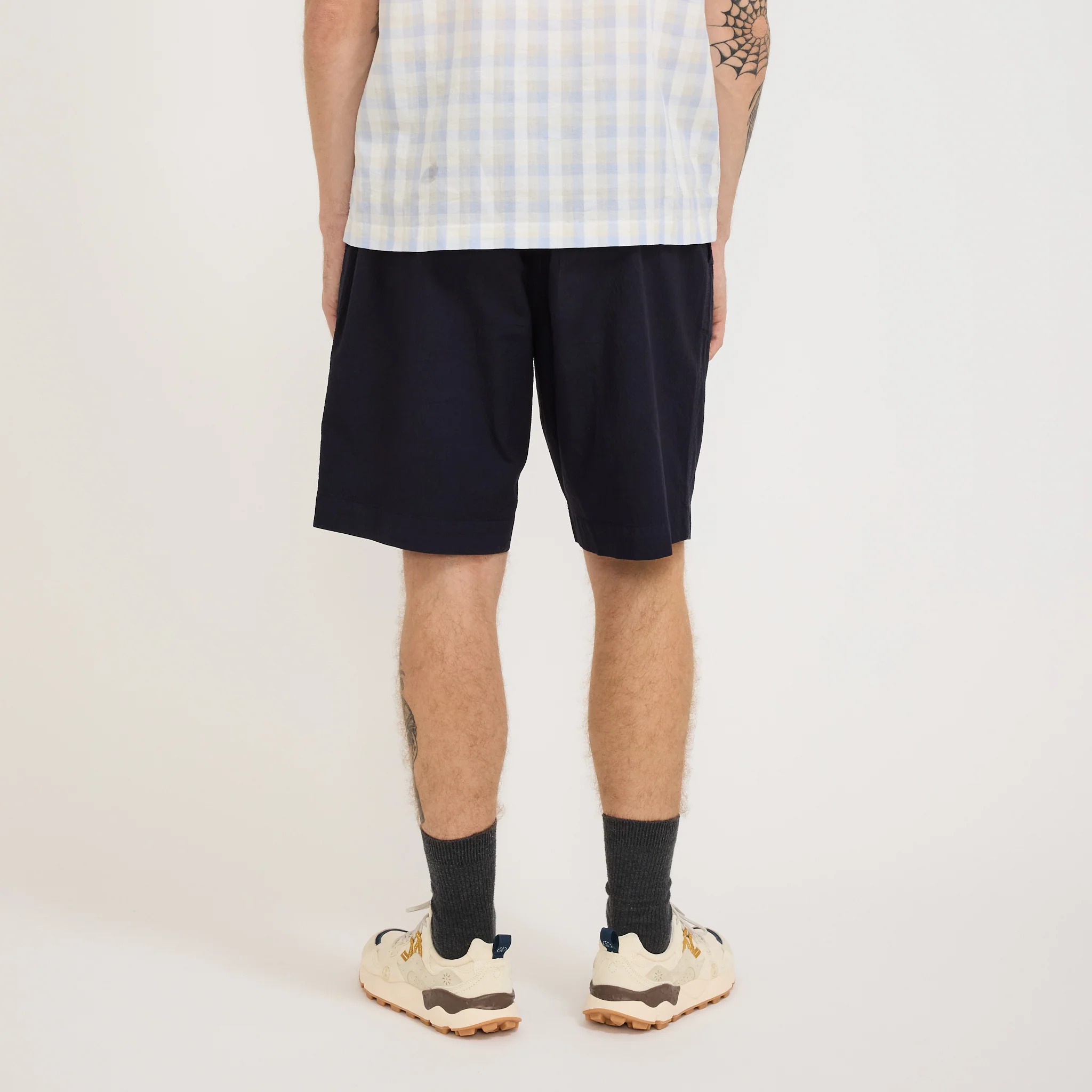 Pleated Track Short Seersucker II Navy - Image 4