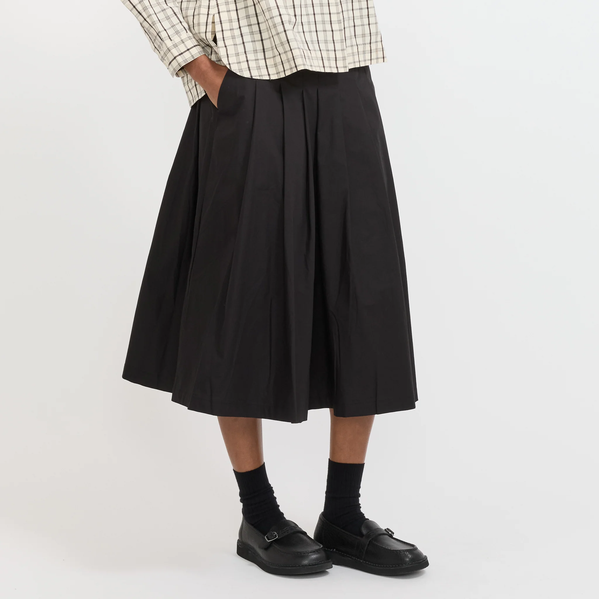 Pleater Skirt Black - Image 3