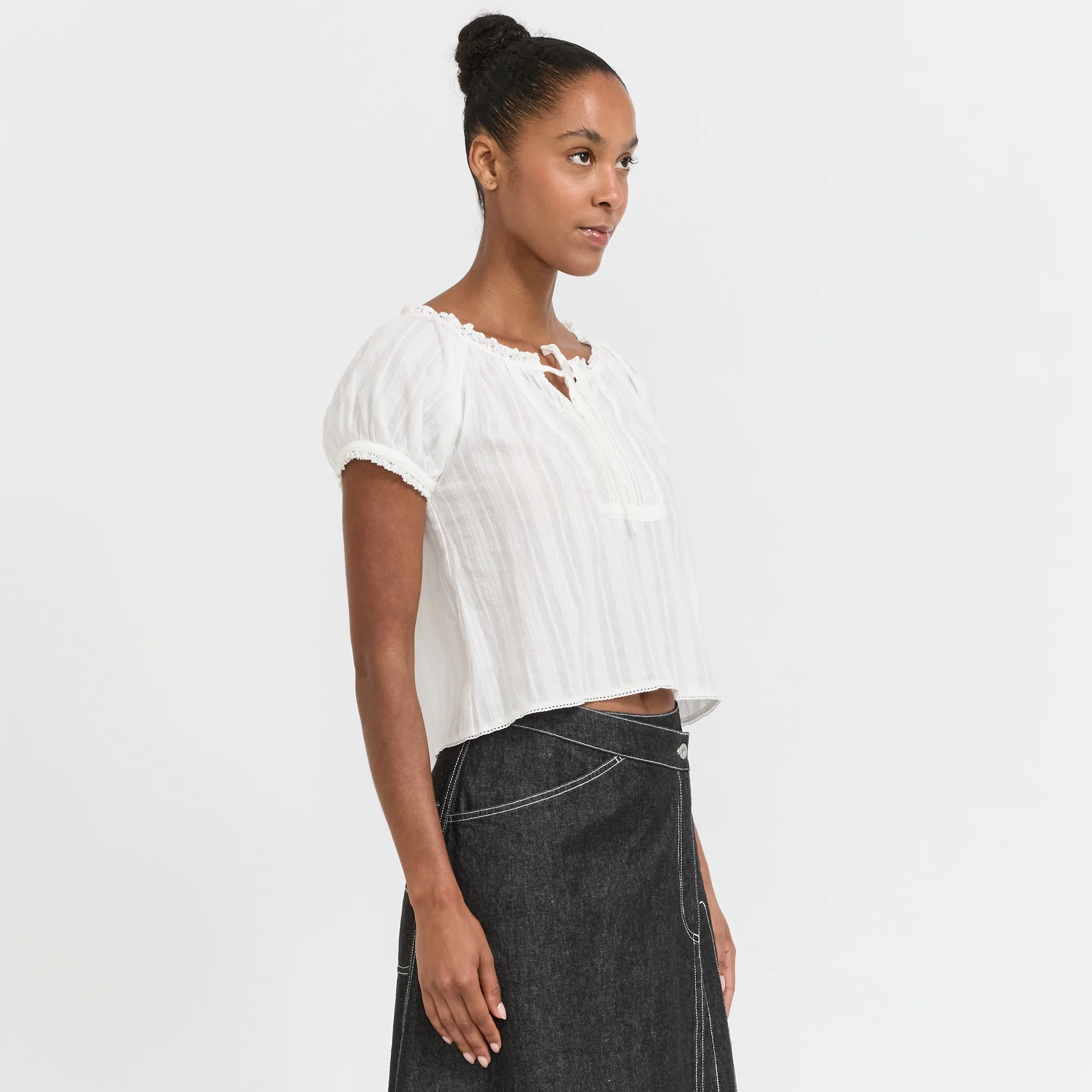 Ribboned Shirring Blouse Off White - Image 3