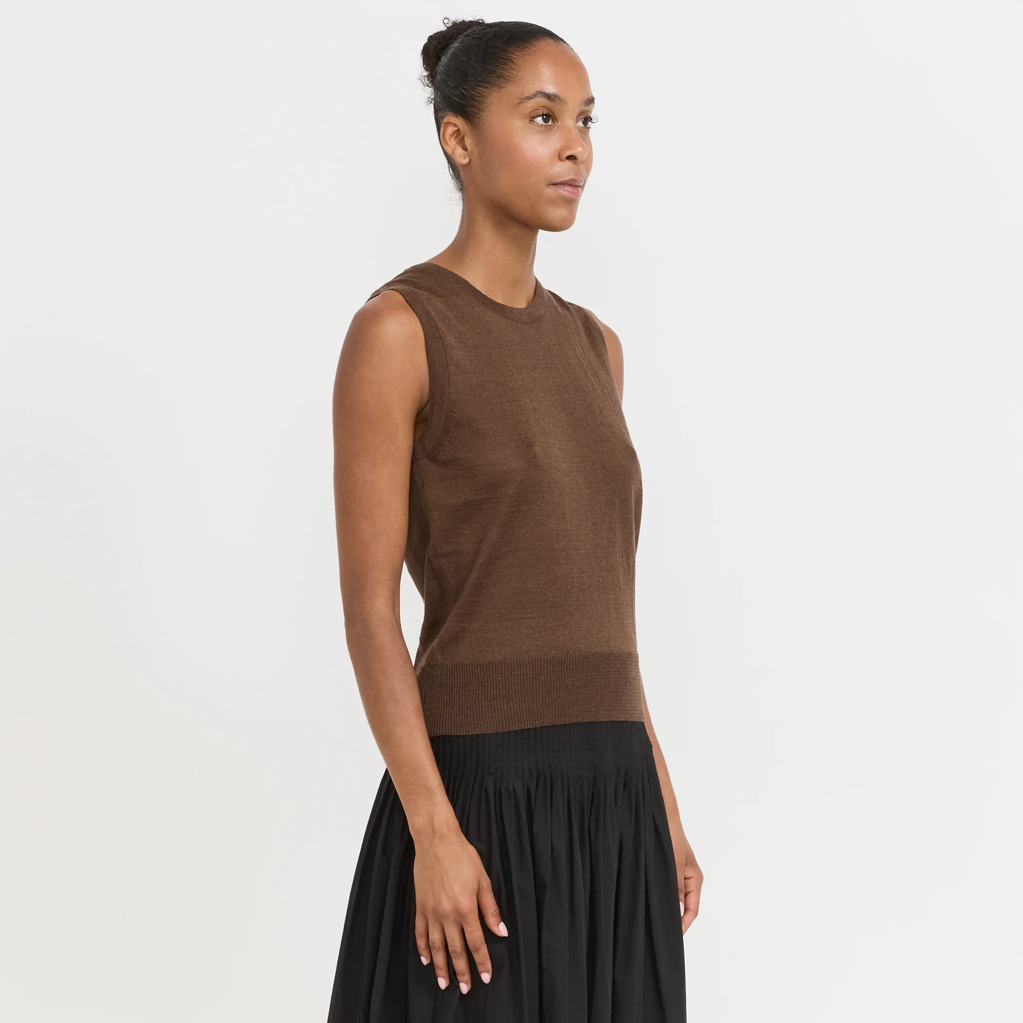 Rola Linen Sleeveless Knit Top Brown - Image 3