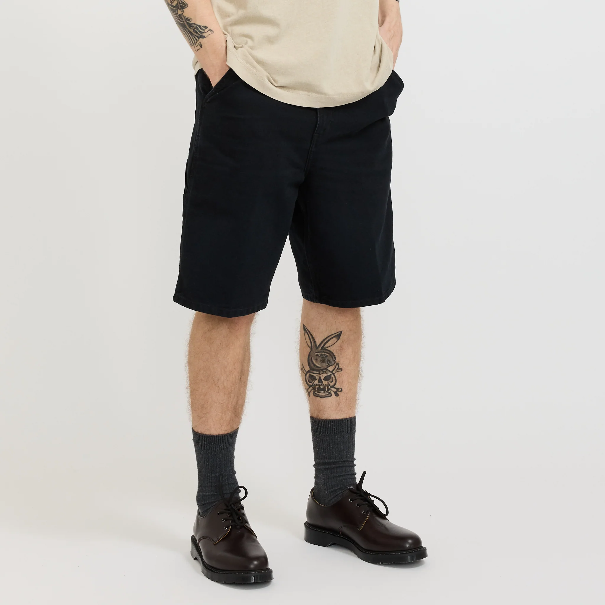 Single Knee Short Black