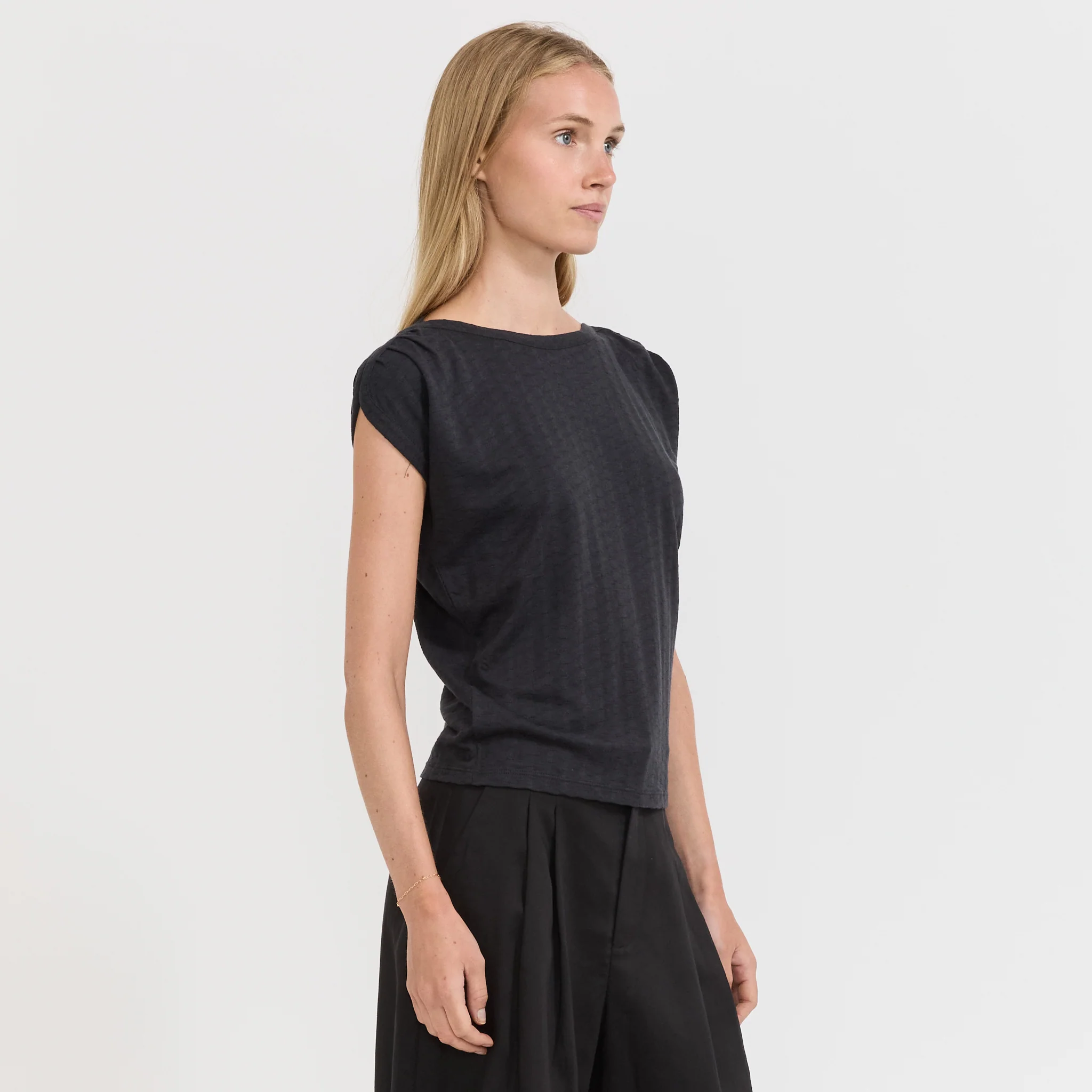 Sixtojacquard Pleated Shoulder T-Shirt Moonless - Image 3
