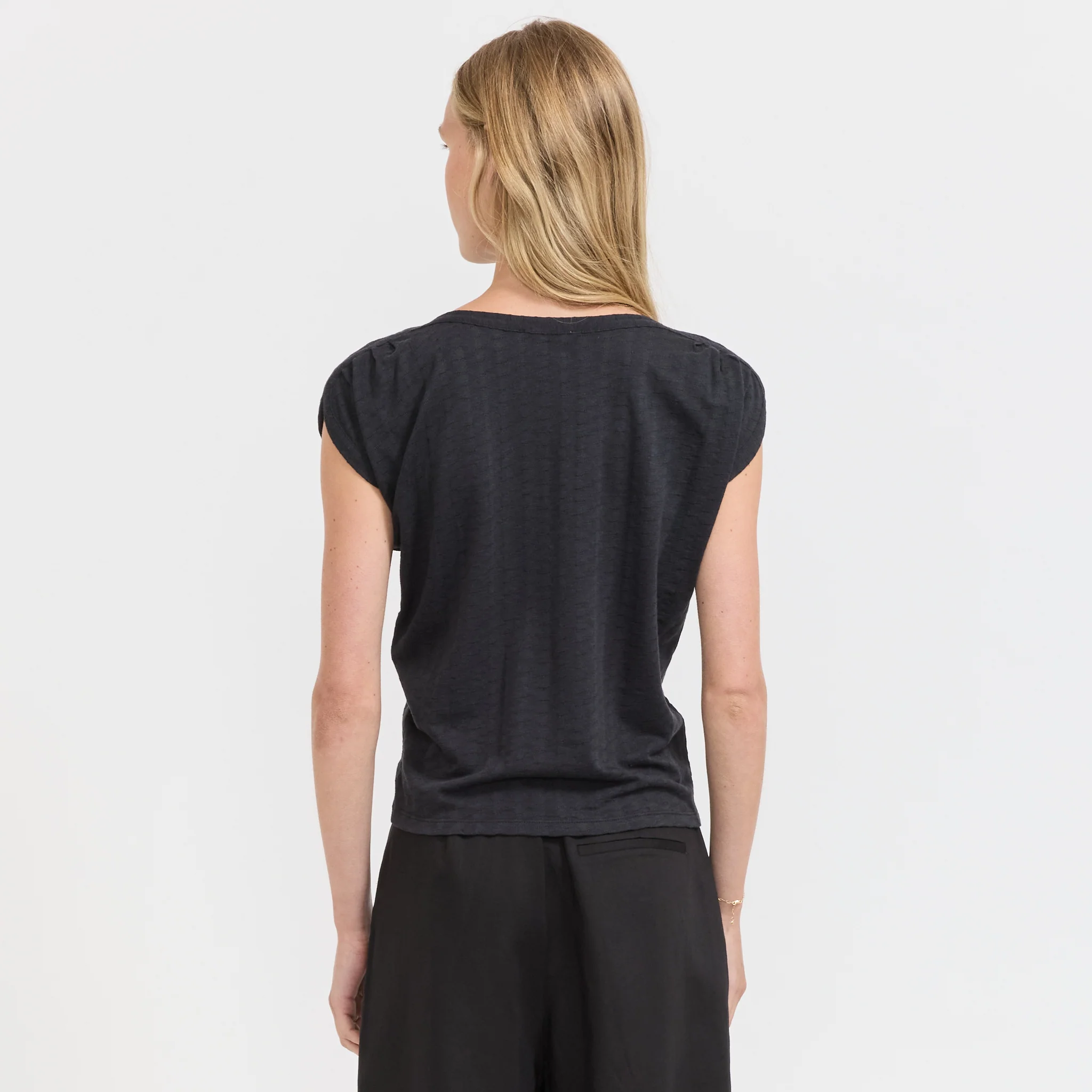 Sixtojacquard Pleated Shoulder T-Shirt Moonless - Image 4