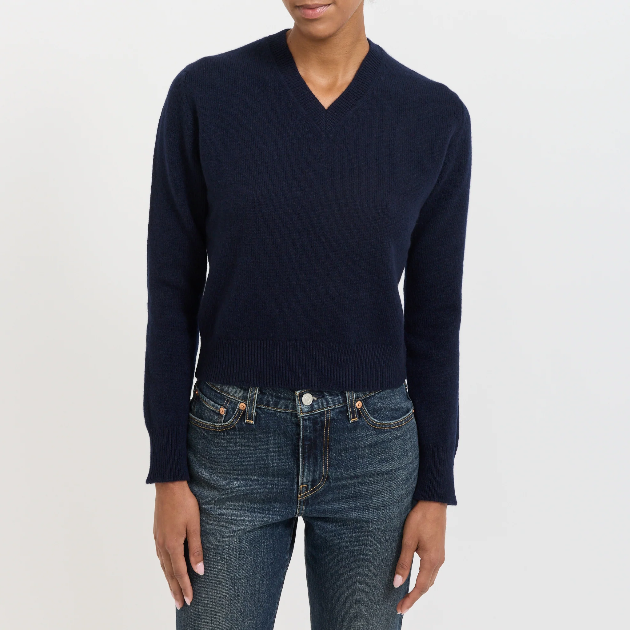 Sligo Shrunken V-Neck Navy - Image 5