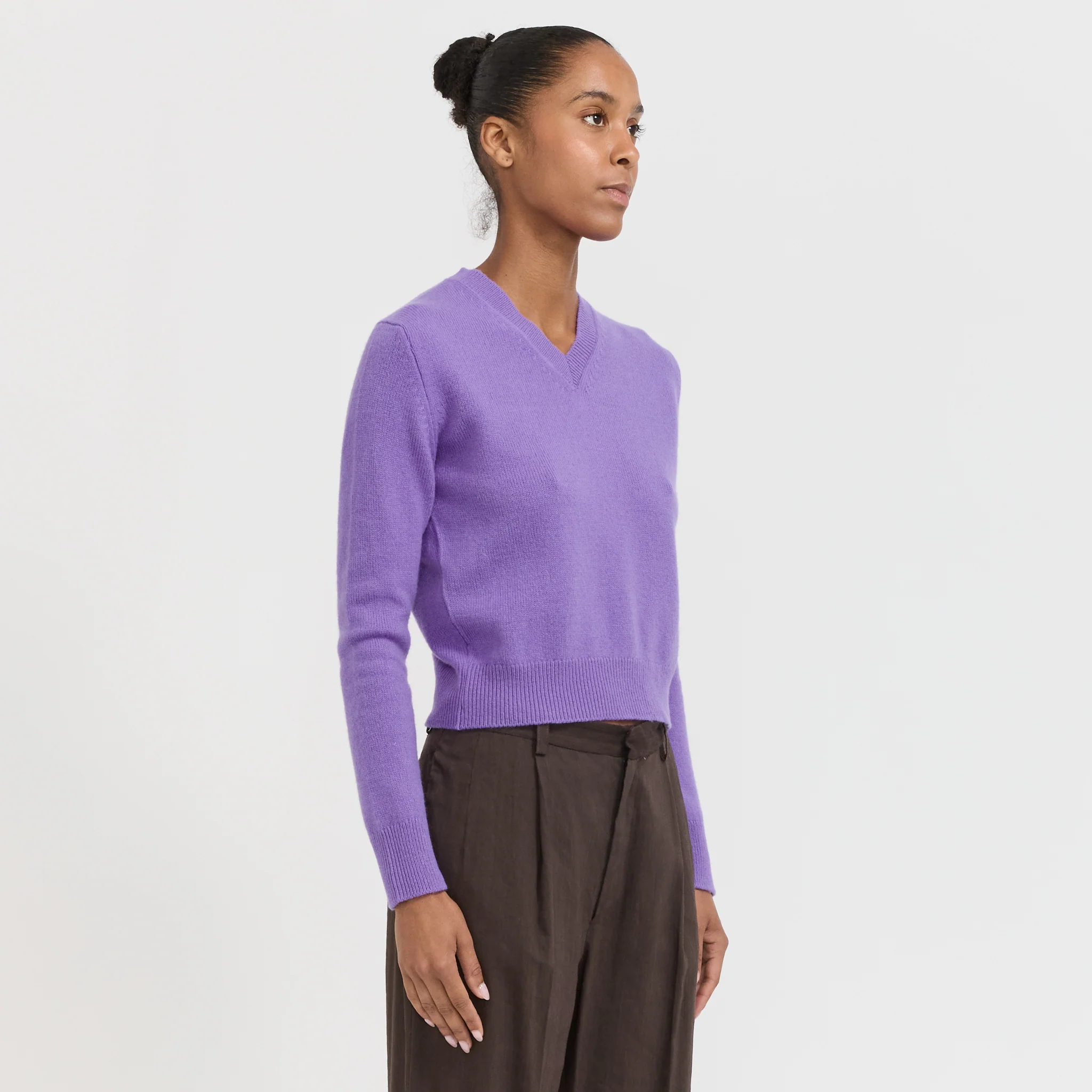 Sligo Shrunken V-Neck Pansy Purple - Image 3
