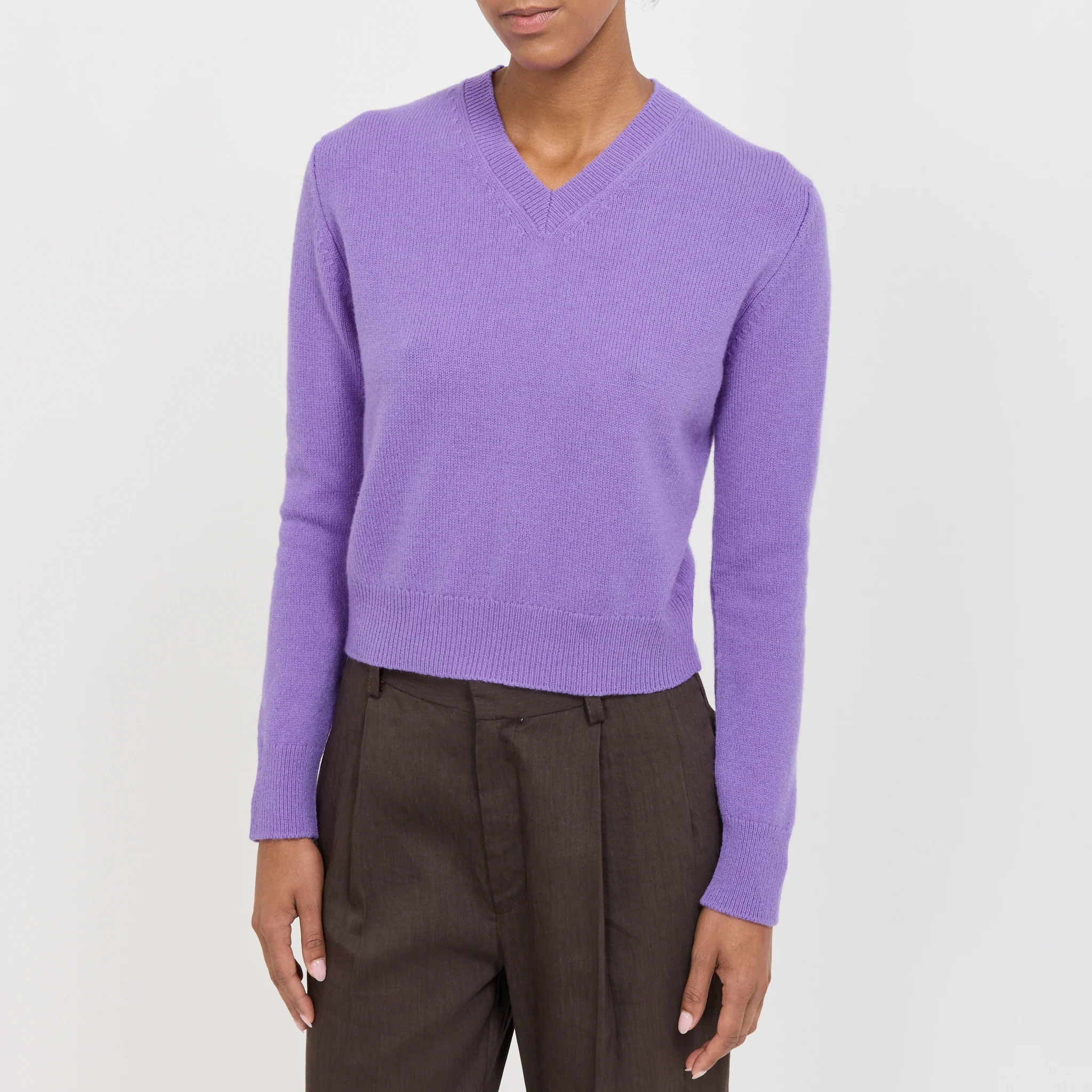Sligo Shrunken V-Neck Pansy Purple - Image 5