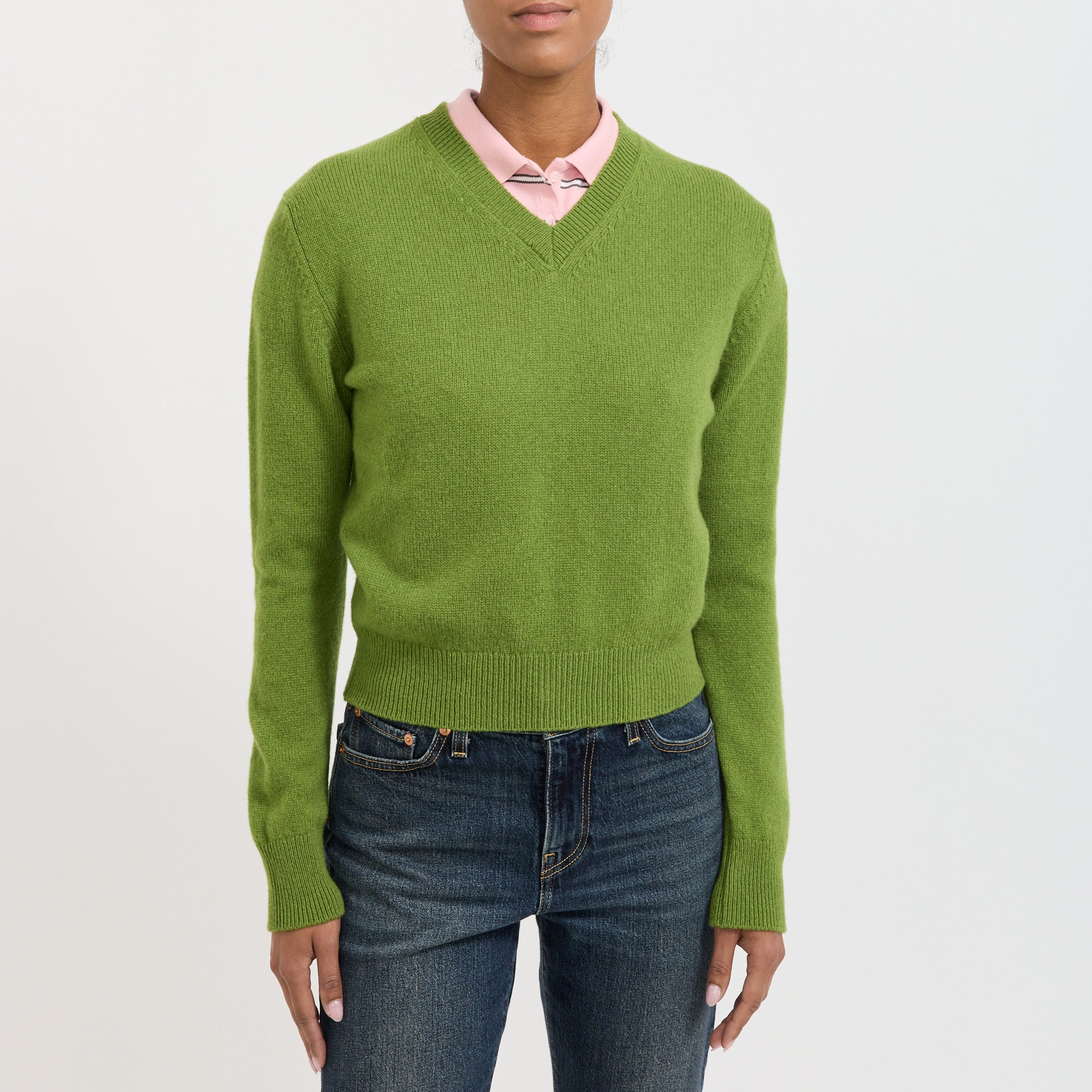 Sligo Shrunken V-Neck Pickle Green - Image 5