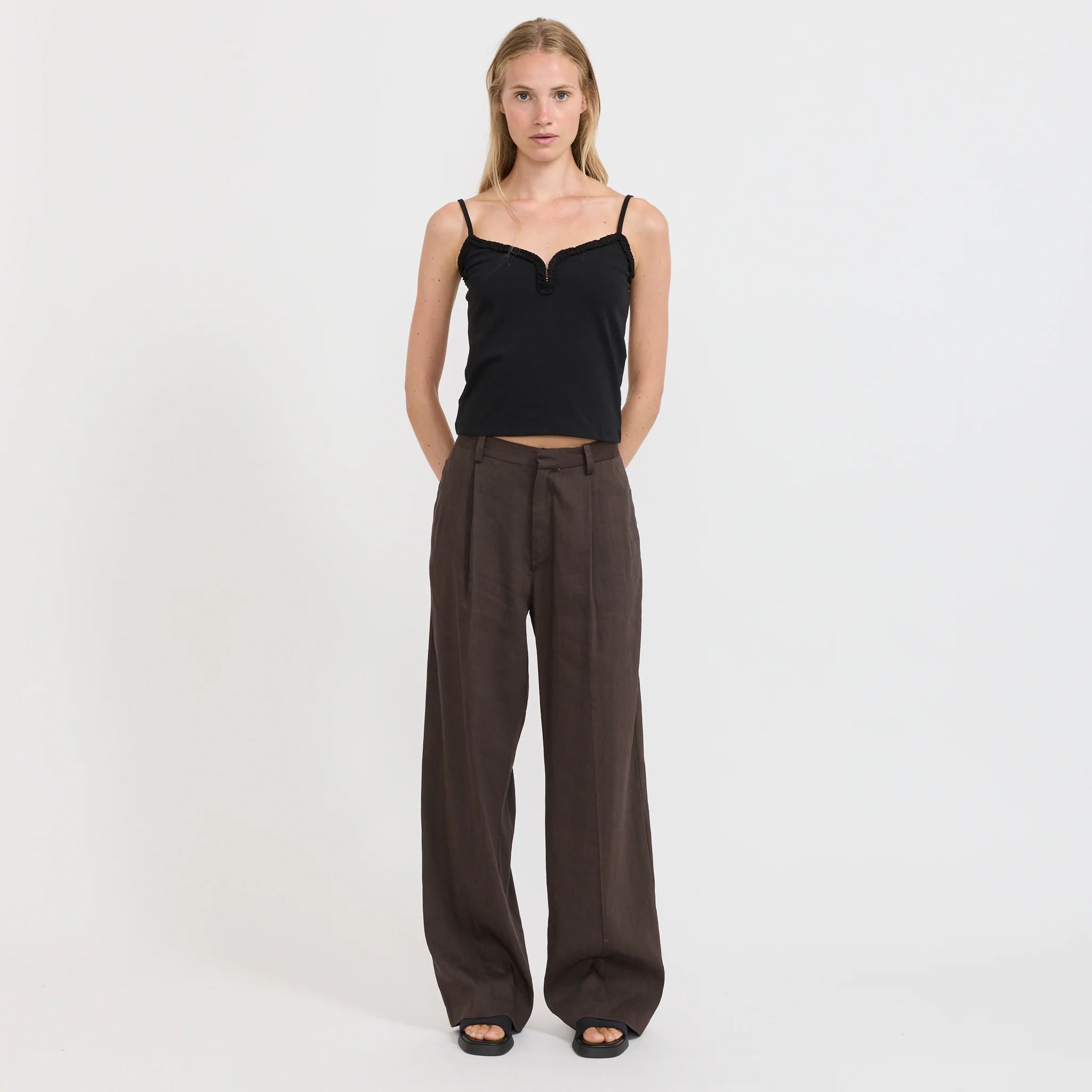 Soft Tailored Pant Chocolate Brown - Image 2
