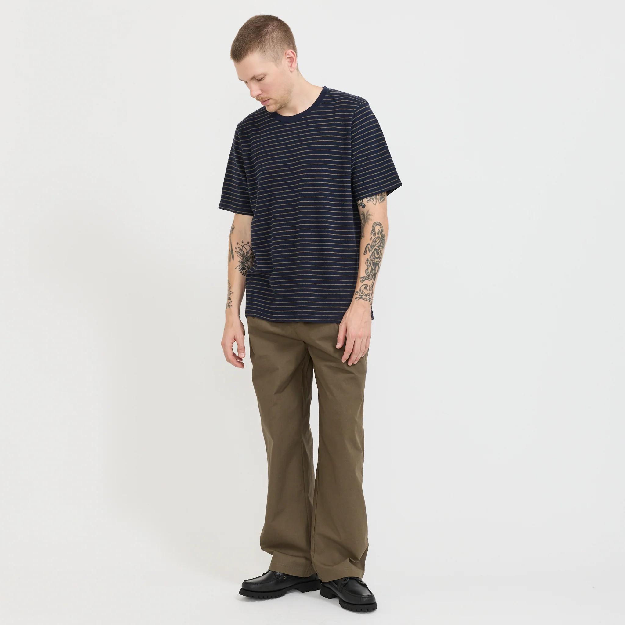 SS Textured Stripe T-Shirt Navy/Olive - Image 2