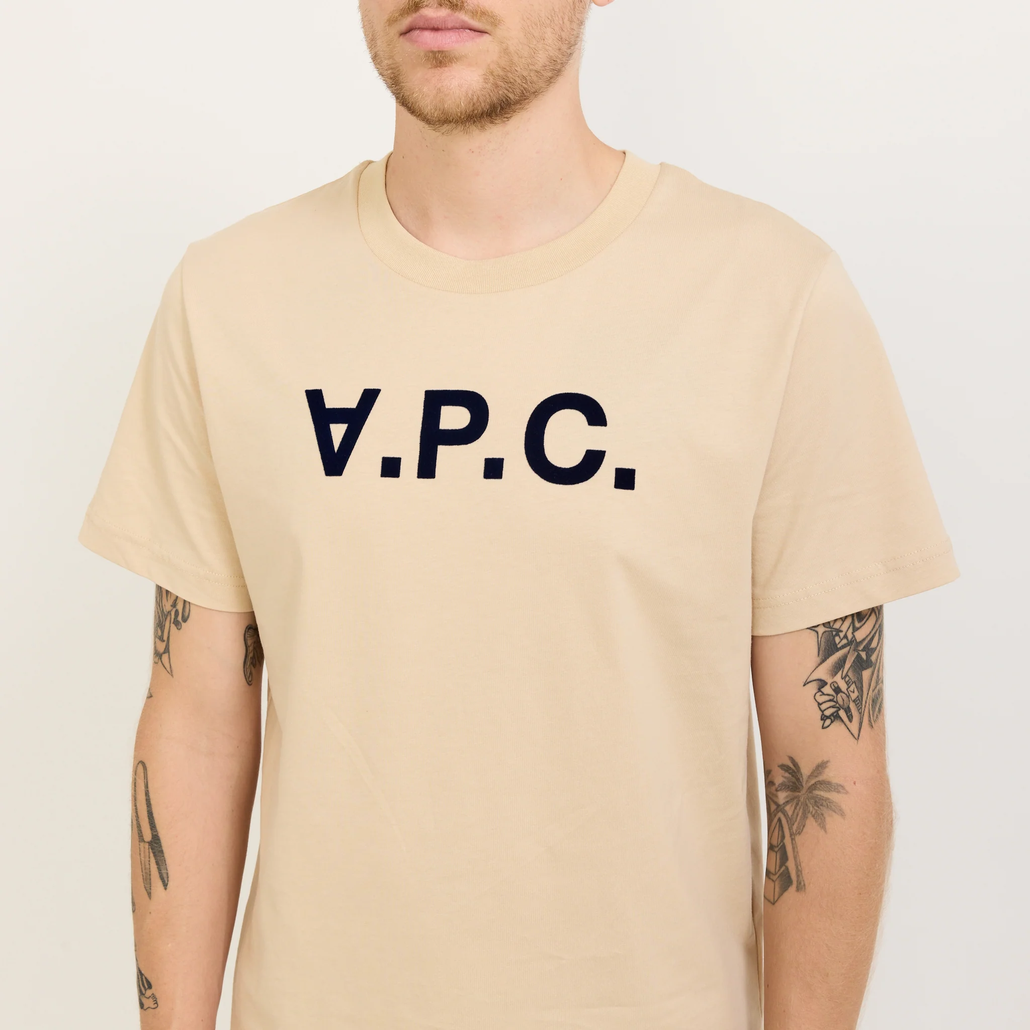 Standard Grand VPC T-Shirt Beige/Dark Navy - Image 5
