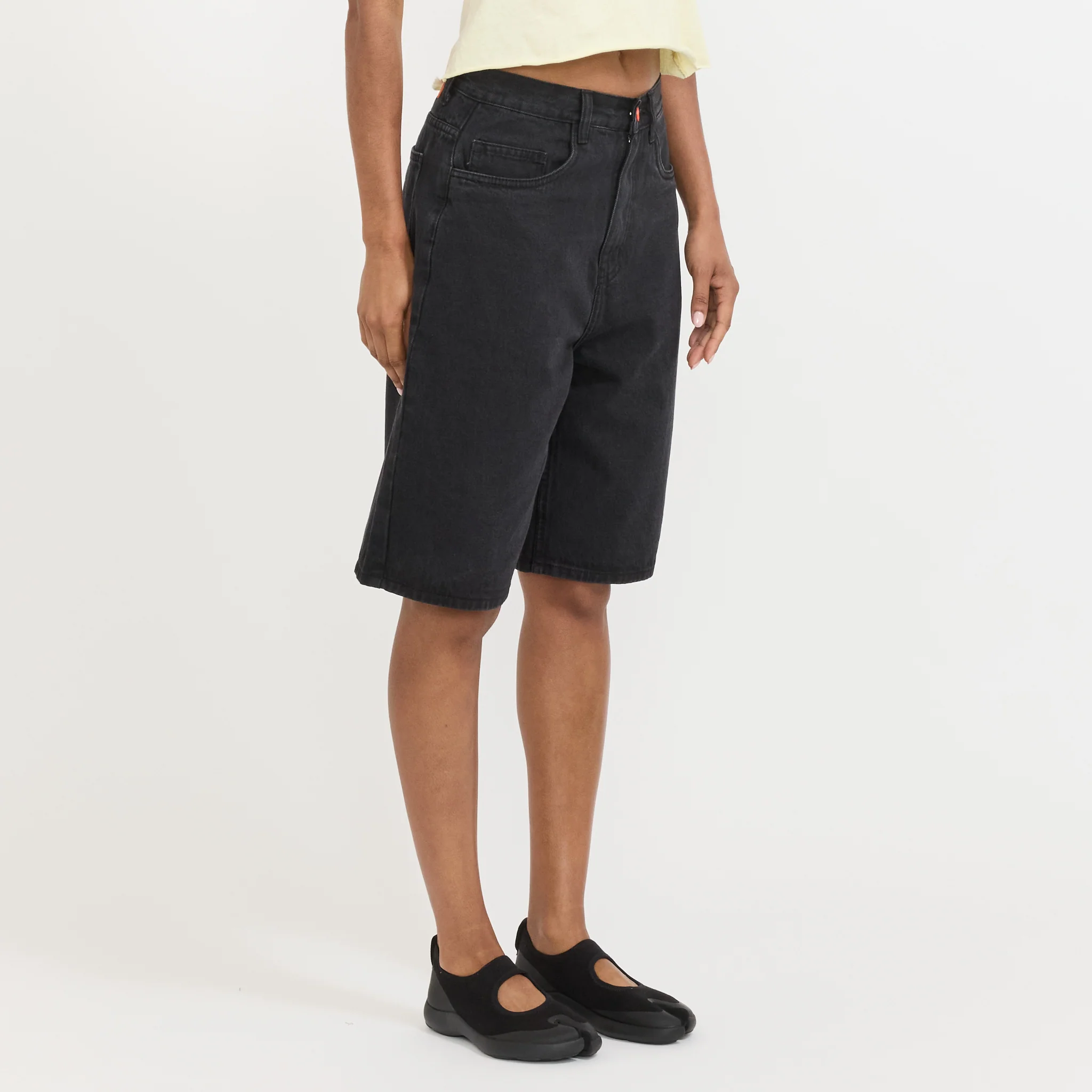 Super Loose Shorts Black - Image 3