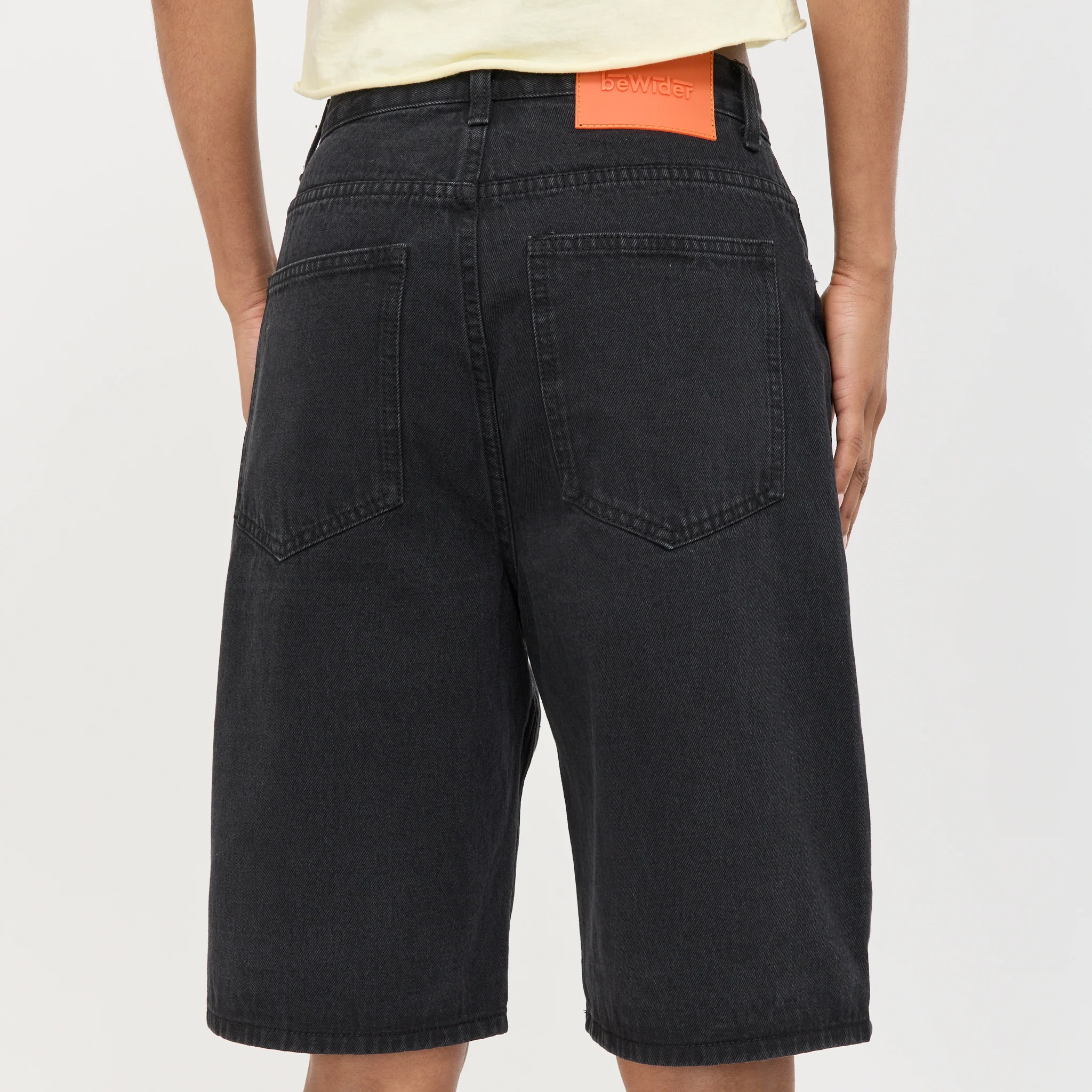 Super Loose Shorts Black - Image 6