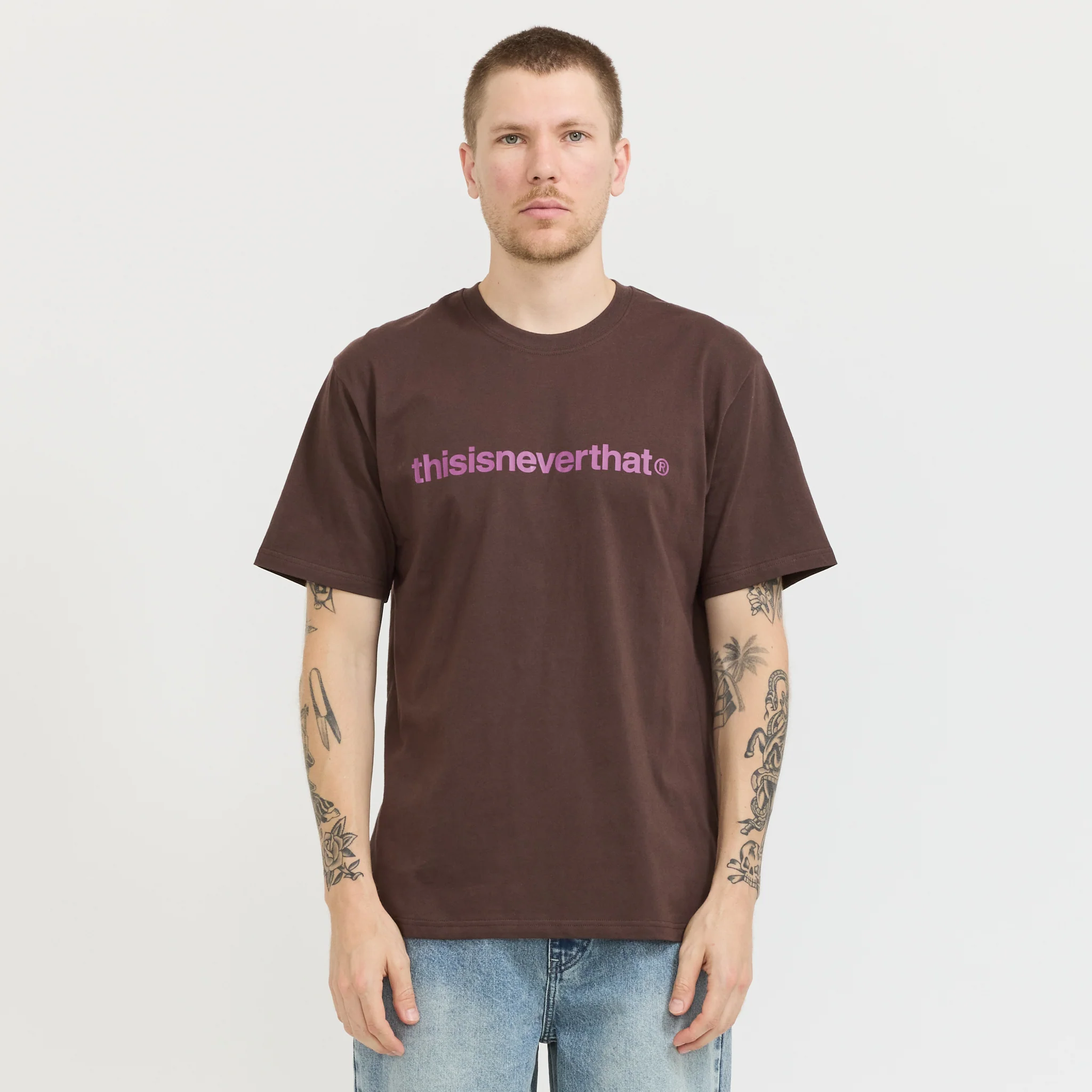 T-Logo Tee Dark Chocolate - Image 6