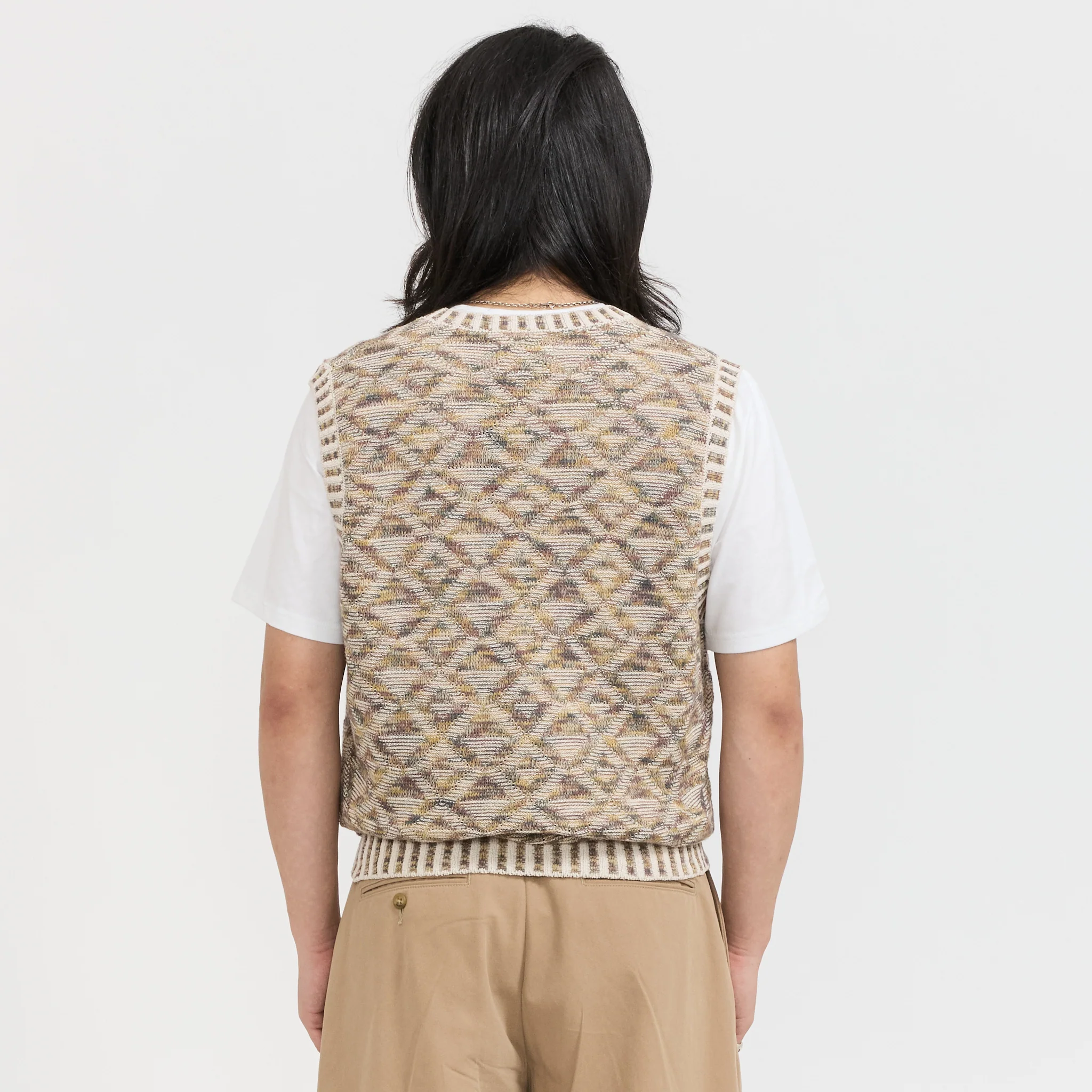 V-Neck Vest Kasuri Jacquard Beige - Image 3