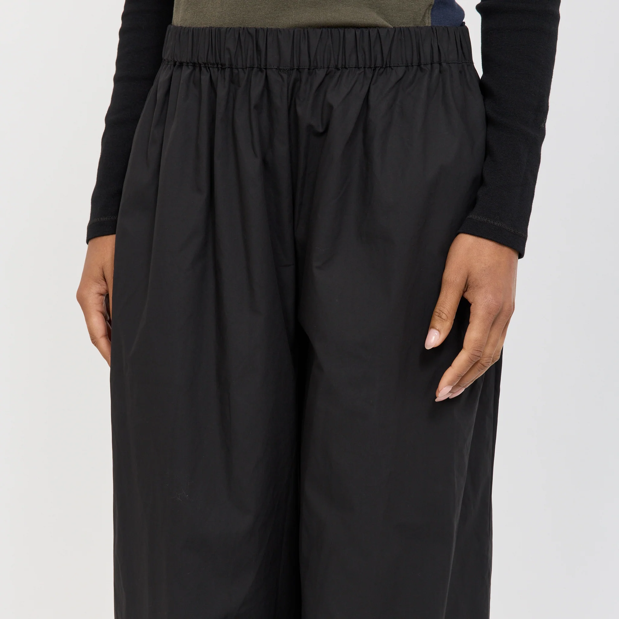 Yan Pants Black - Image 5