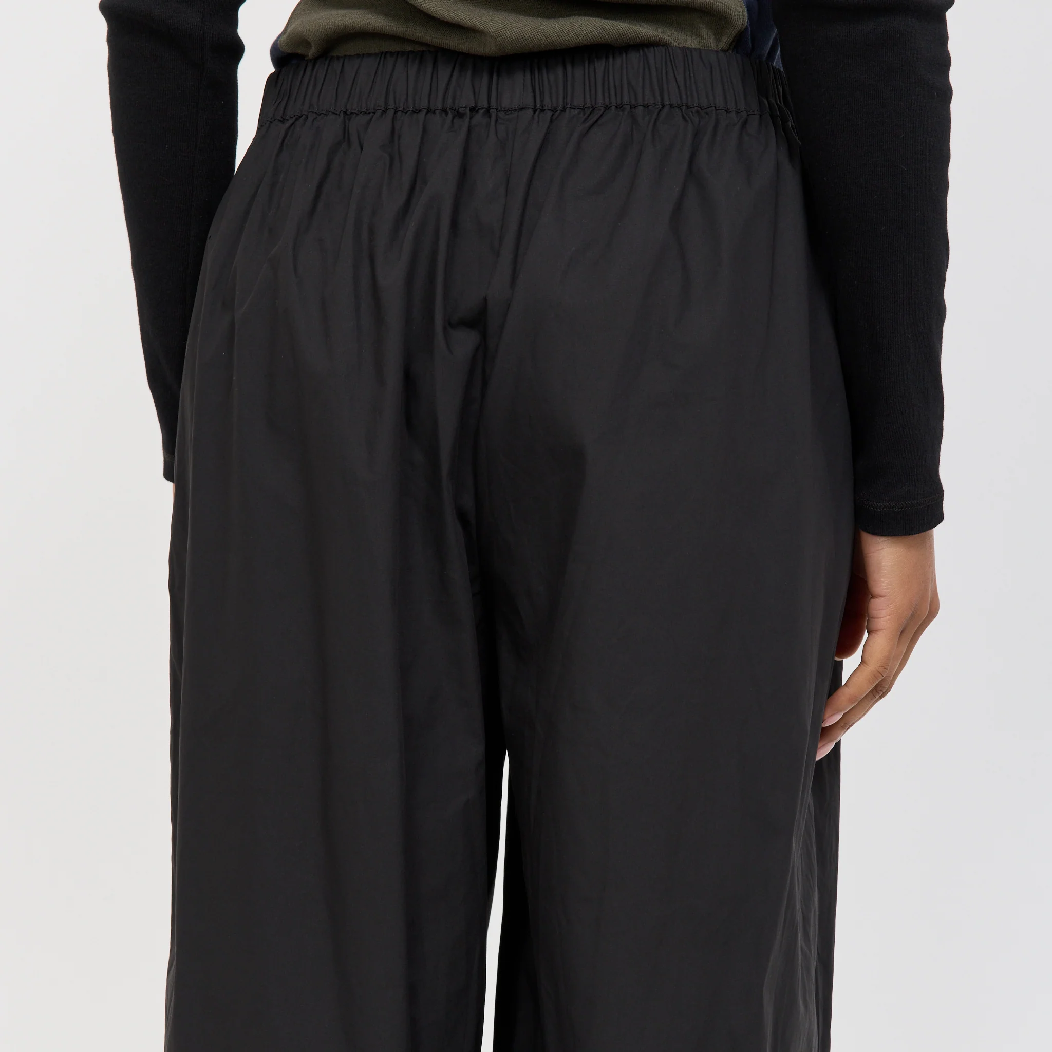 Yan Pants Black - Image 6